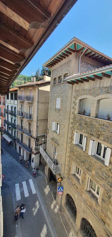 Cal Tranquil Camprodon, Acollidor Atic Al Centre Apartment Exterior photo
